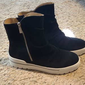 J/slides, brand new never worn